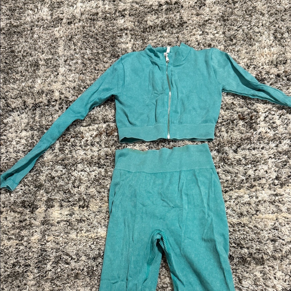 Stylish Teal Ribbed Two-Piece Set